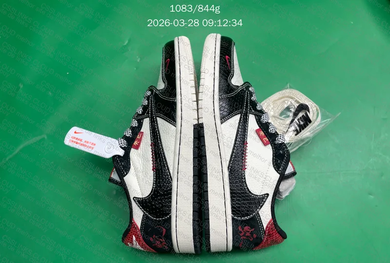 Aj1 low travis scott ano novo chines 2
