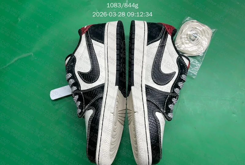 Aj1 low travis scott ano novo chines 3