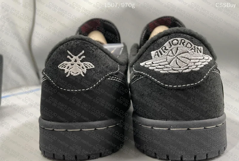 AJ1 Low Travis Scott Black Phantom 2