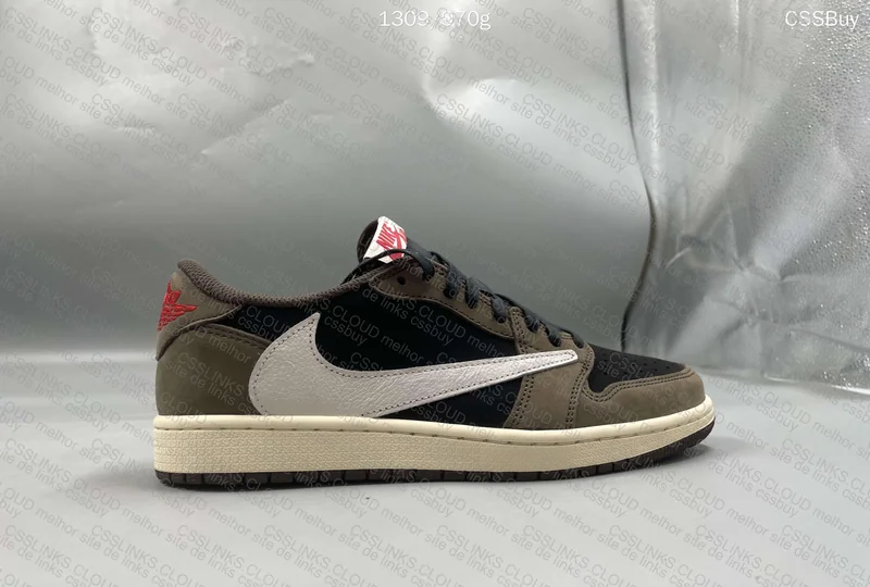 AJ1 Low Travis Scott Dark Mocha 5