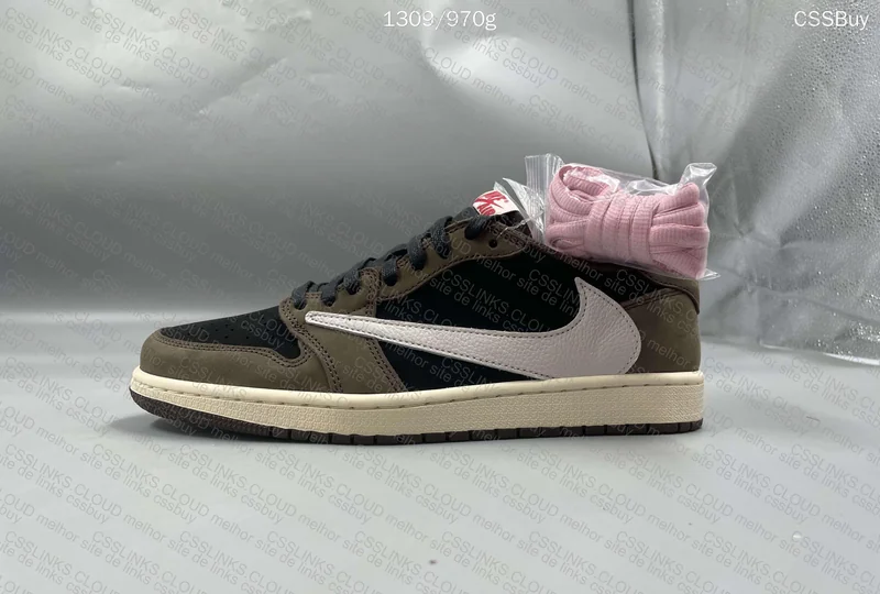 AJ1 Low Travis Scott Dark Mocha 8