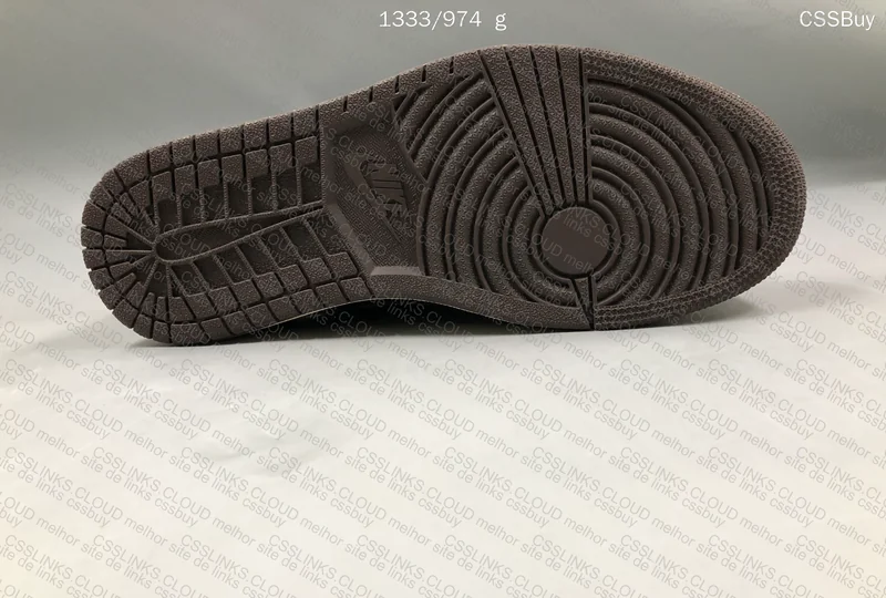 AJ1 LOW TRAVIS SCOTT DARK MOCHA 2