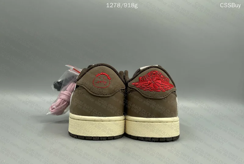 AJ1 LOW TRAVIS SCOTT DARK MOCHA 3