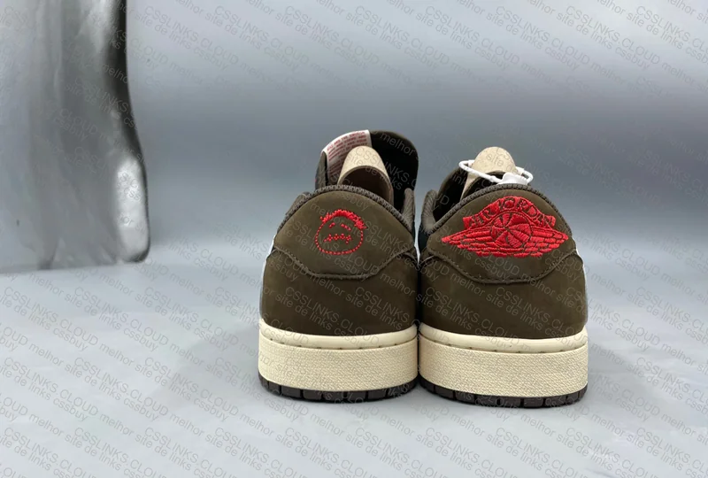 AJ1 Low Travis Scott Dark mocha 3