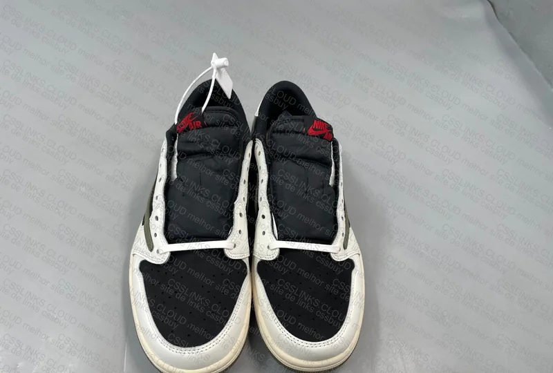 AJ1 LOW Travis Scott OLIVE