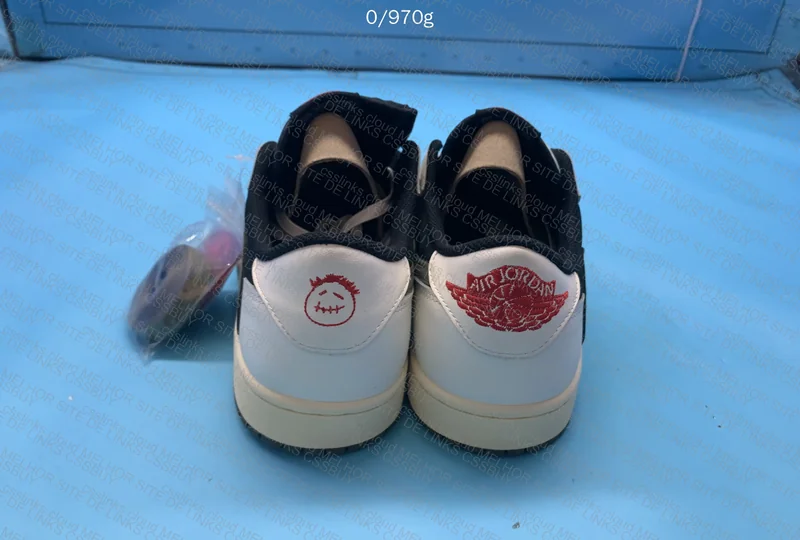 AJ1 Low Travis Scott Olive 2