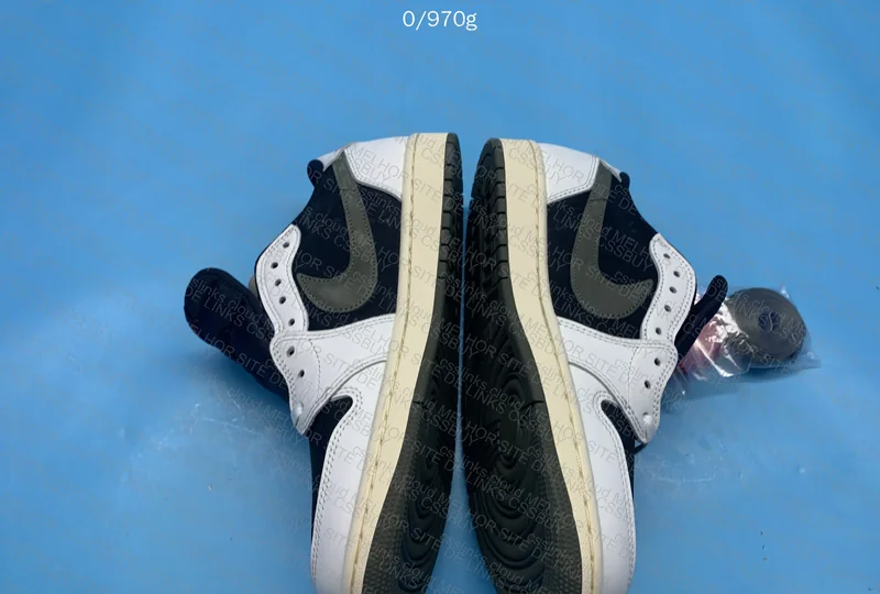 AJ1 Low Travis Scott Olive 5