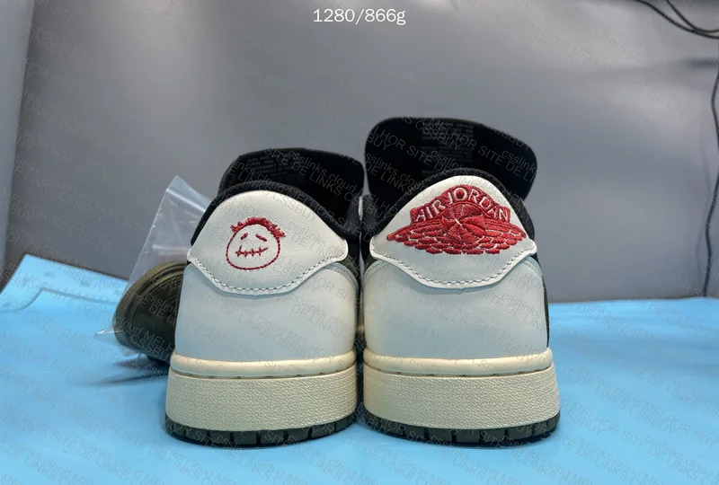 aj1 low travis scott olive