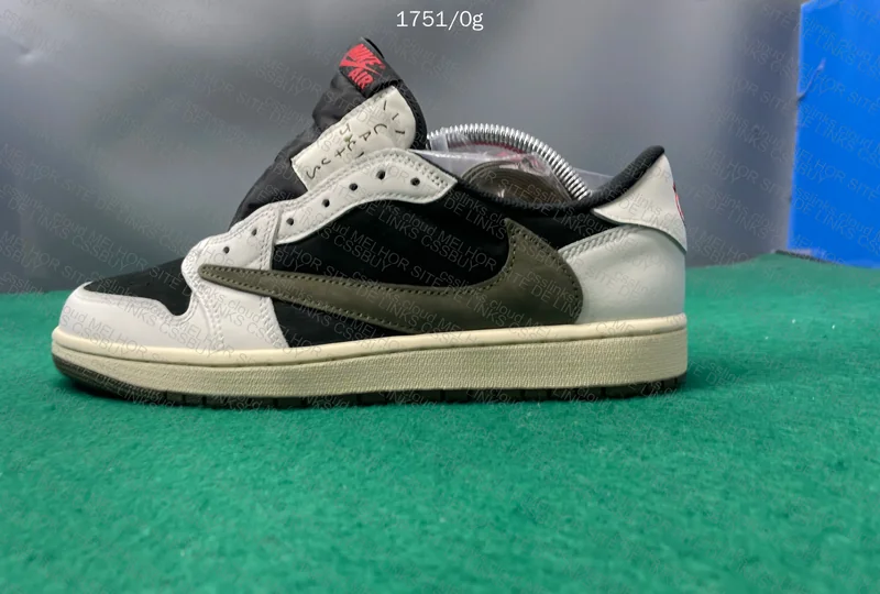 AJ1 Low Travis Scott Olive 6