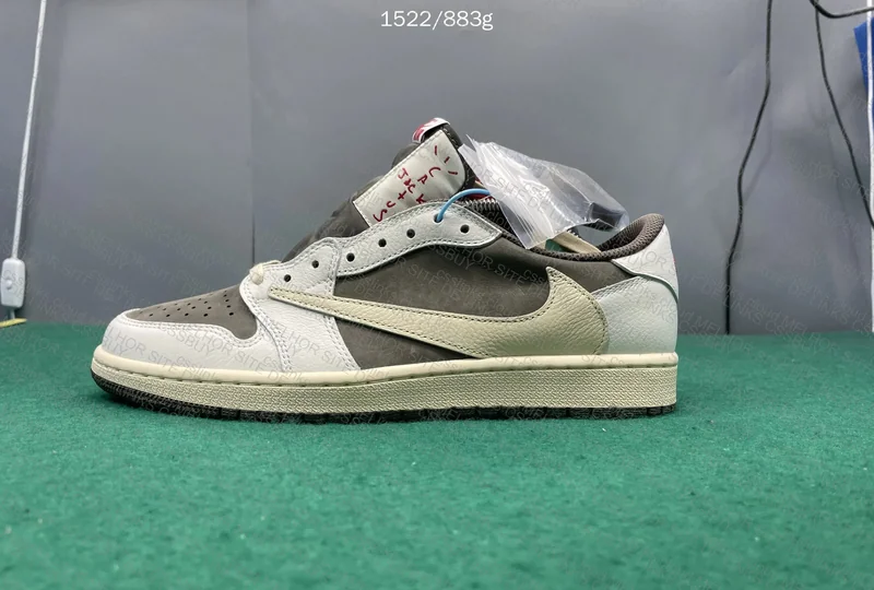 AJ1 Low Travis Scott Reverse Mocha 8