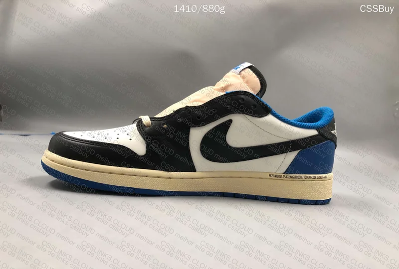 AJ1 low travis scott x fragment 8