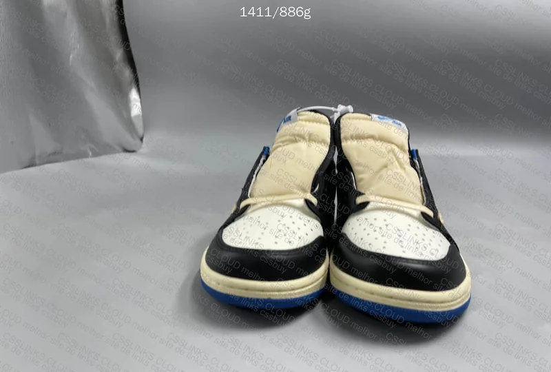 AJ1 Low Travis Scott x Fragment 2