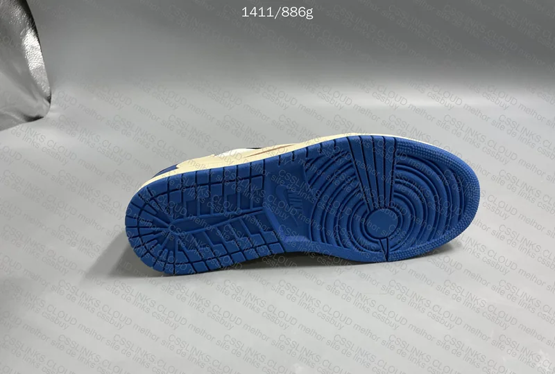 AJ1 Low Travis Scott x Fragment 6
