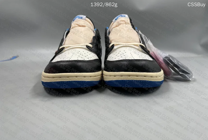 AJ1 low travis x fragment (FQ) 2