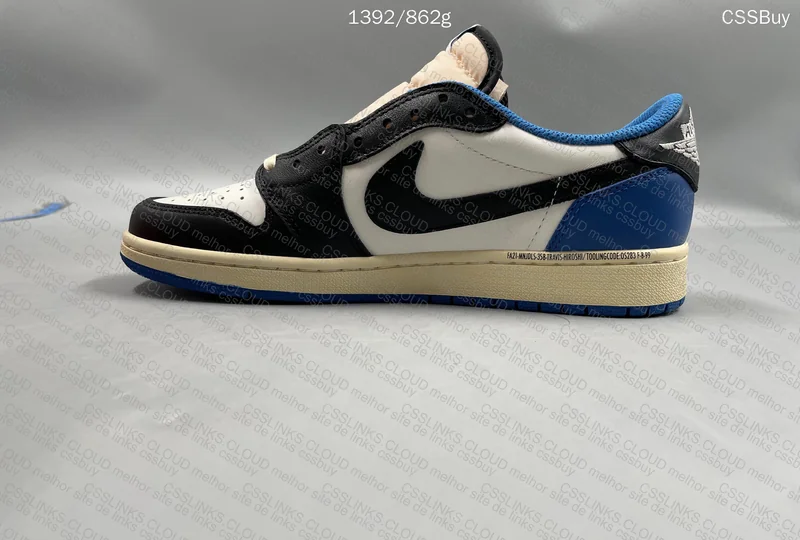 AJ1 low travis x fragment (FQ) 7