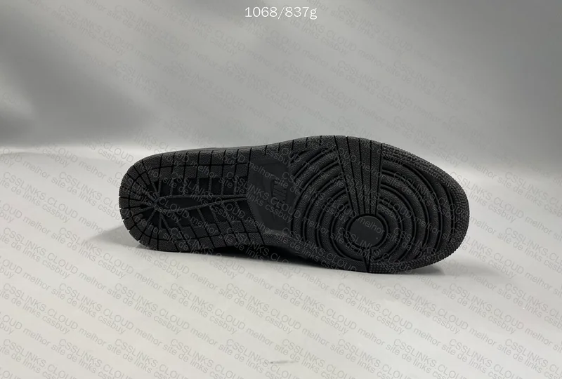 AJ1 LOW TRIPLE BLACK