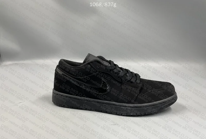 AJ1 LOW TRIPLE BLACK 4