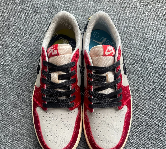 AJ1 Low Trophy Room 5