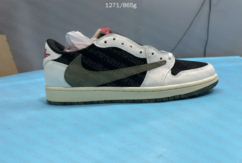 AJ1 low TS Olive - FQ 4