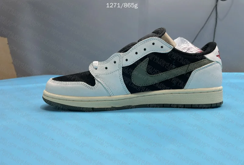 AJ1 low TS Olive - FQ 5