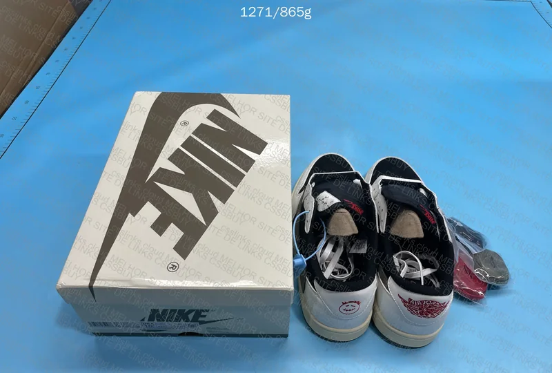 AJ1 low TS Olive - FQ 9
