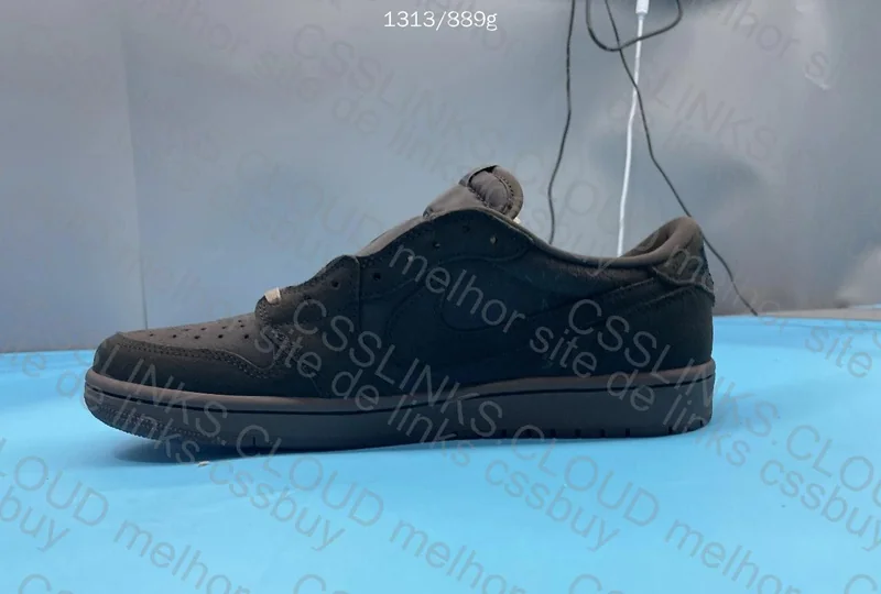 AJ1 Low Velvet Brown 3