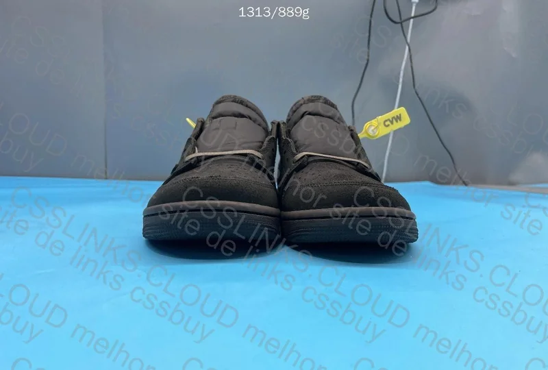 AJ1 Low Velvet Brown 4