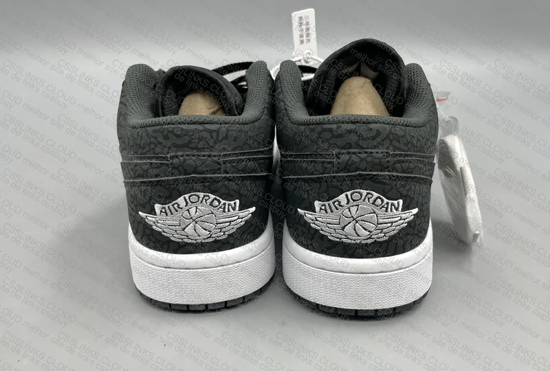 AJ1 low vintage black 4