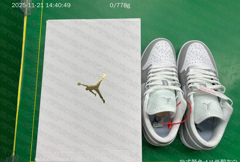 AJ1 LOW WOLF 3