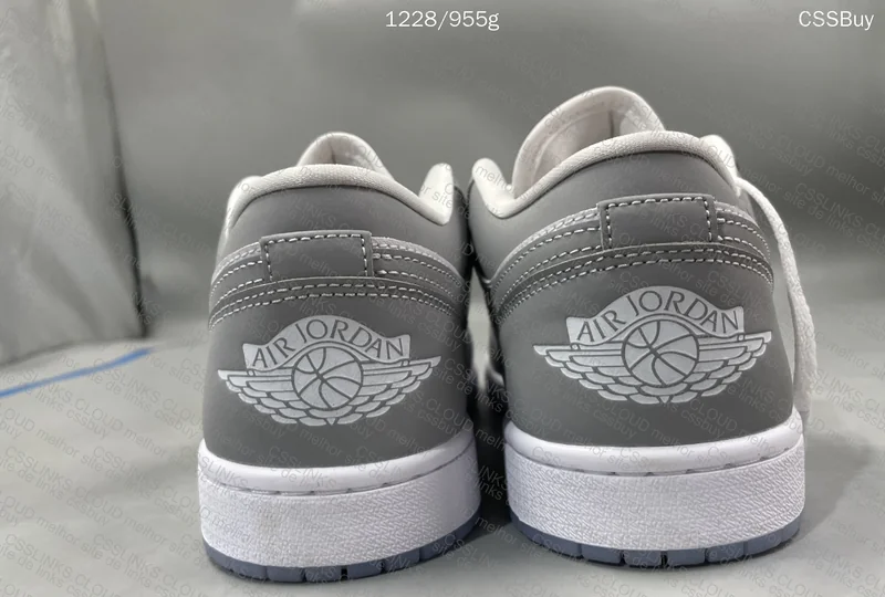 Aj1 low Wolf Grey 2