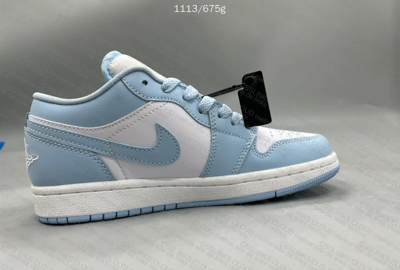 AJ1 LOW Women - White Ice Blue 9