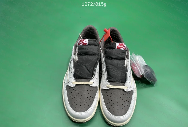 AJ1 Low x Travis “Reverse Mocha” 2