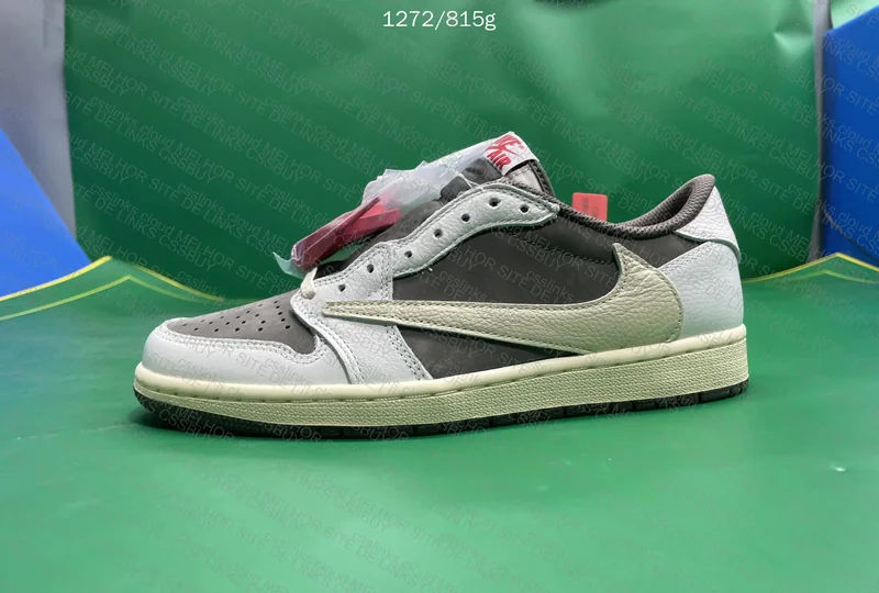 AJ1 Low x Travis “Reverse Mocha” 9