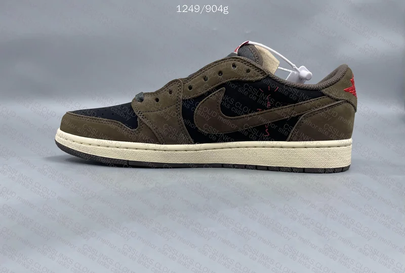AJ1 LOW x Travis Scott - Dark Mocha 2