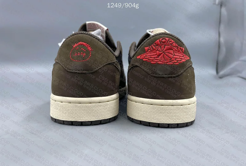 AJ1 LOW x Travis Scott - Dark Mocha 3