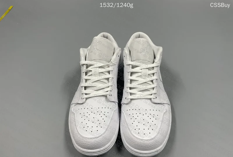 AJ1 Mid Apricot + AJ1 Low (All White) 5