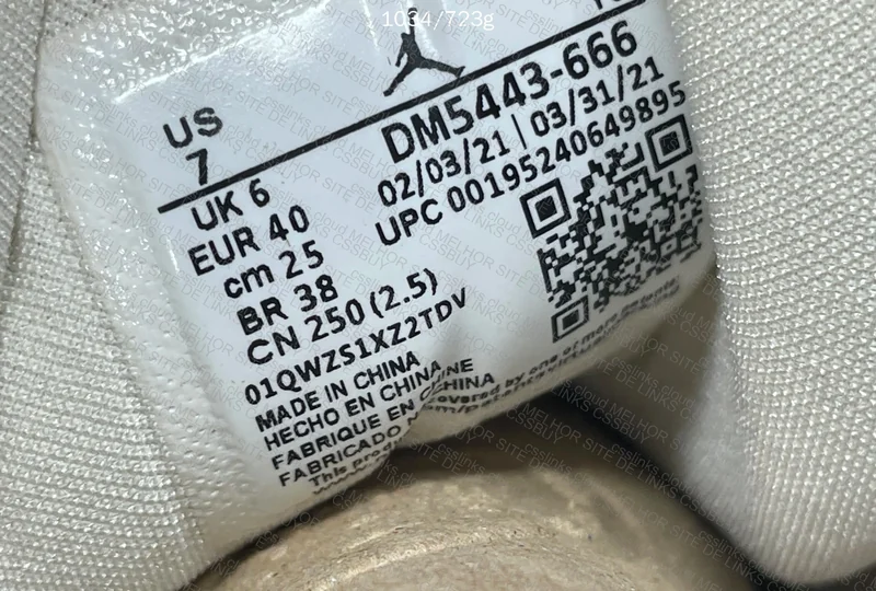 AJ1 MIGHTY SWOOSHES 3