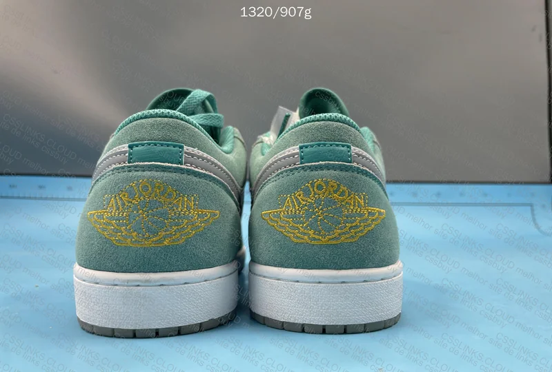 AJ1 New Esmerald - SALE 70y 3