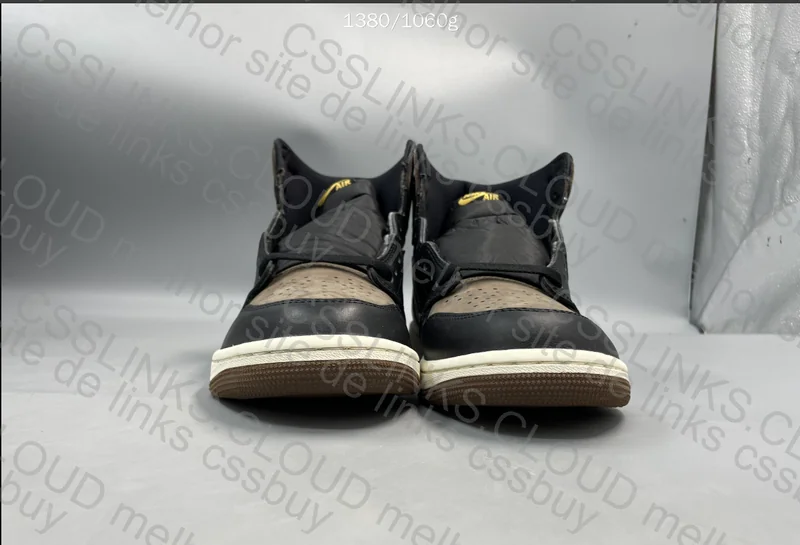 AJ1 Palomino 9