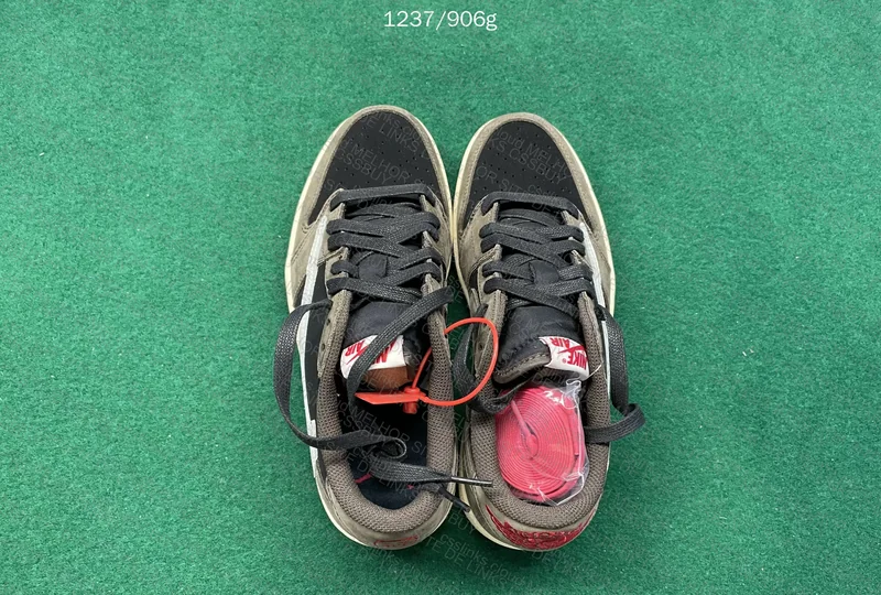 AJ1 PK SALE JMDYAjuda GL ?