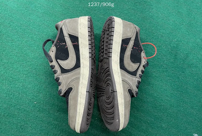 AJ1 PK SALE JMDYAjuda GL ? 4