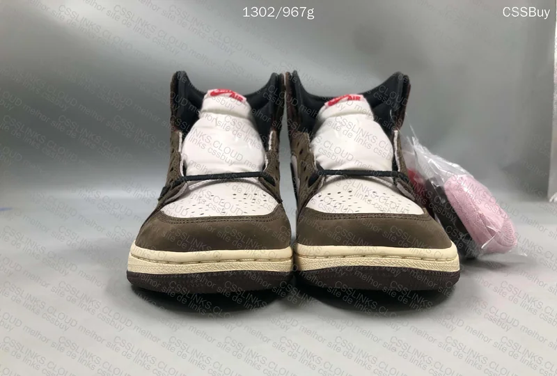 AJ1 Retro High Travis Scott
