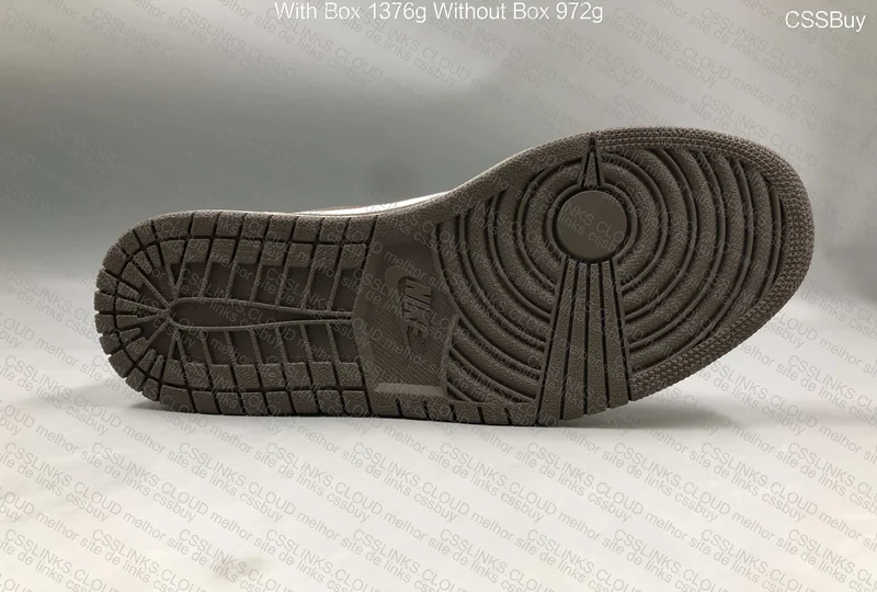 AJ1 reverse 6