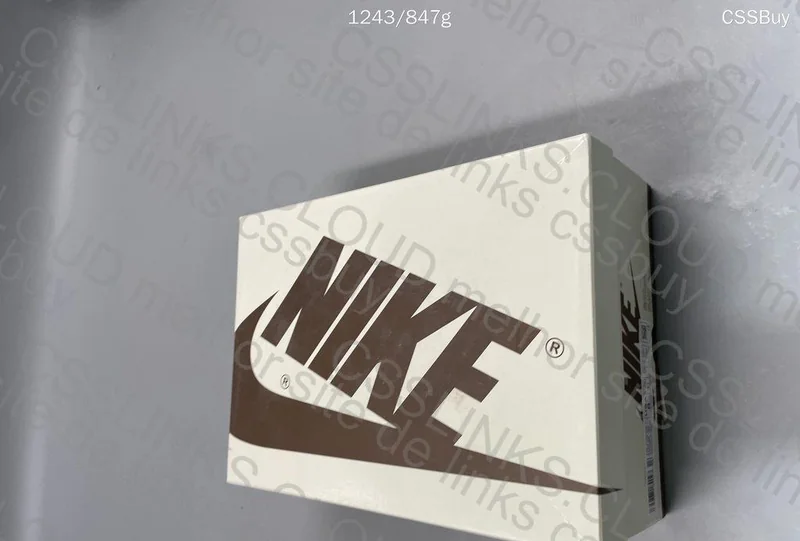 AJ1 REVERSE MOCHA - FK B GRADE (240Y) 4