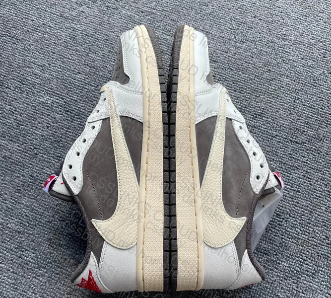 AJ1 Reverse Mocha OvO 3