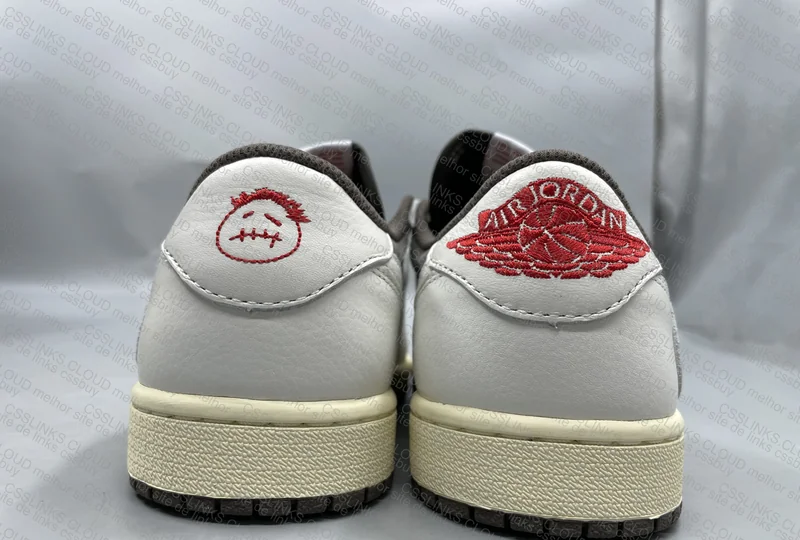 Aj1 Reverse Mocha Travis 4