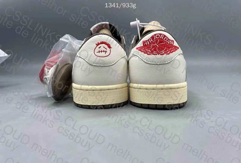 AJ1 Reverse Mocha Travis GL or RL? 2