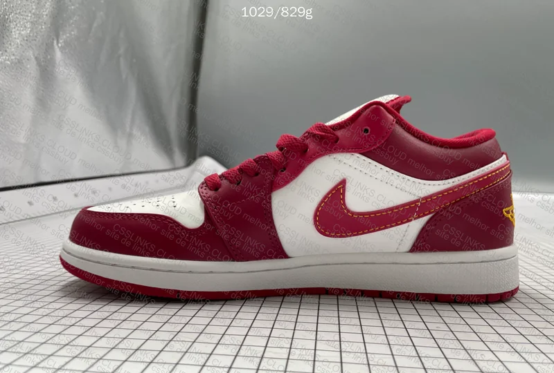 AJ1 OvO Sale 3
