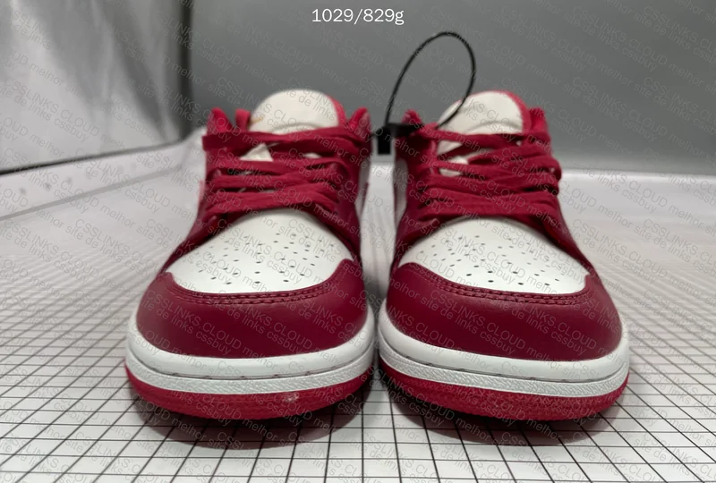 AJ1 OvO Sale 4