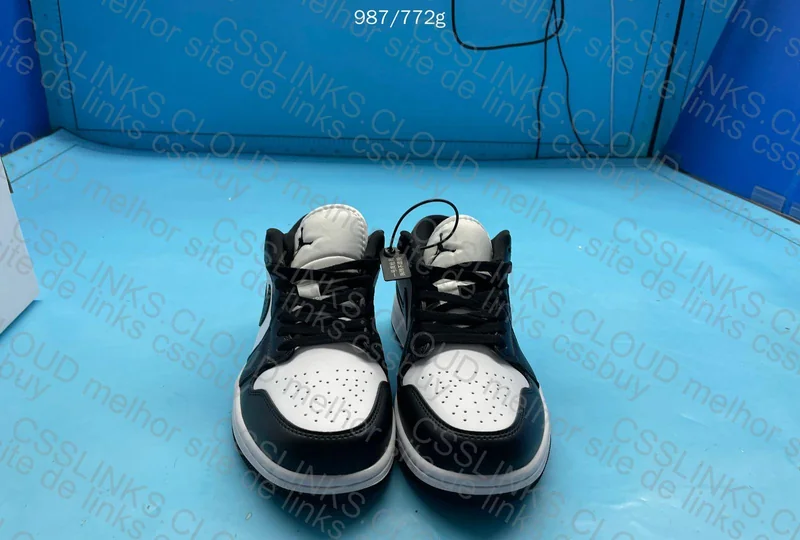 AJ1 Small DT 4